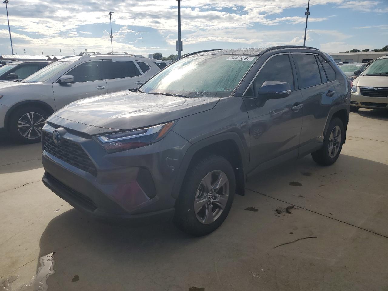 4T3RWRFV3RU134720 2024 TOYOTA RAV 4 - Image 1