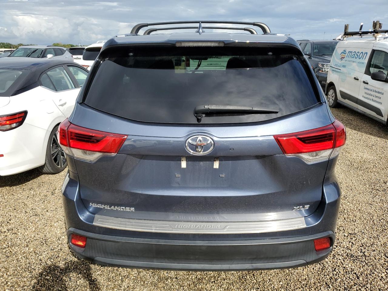 2018 Toyota Highlander Se VIN: 5TDKZRFH6JS239289 Lot: 74332794