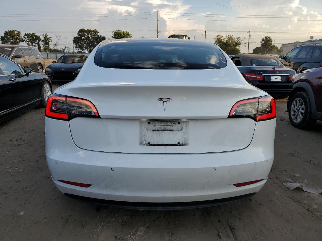 2018 Tesla Model 3 VIN: 5YJ3E1EB9JF088757 Lot: 74204424