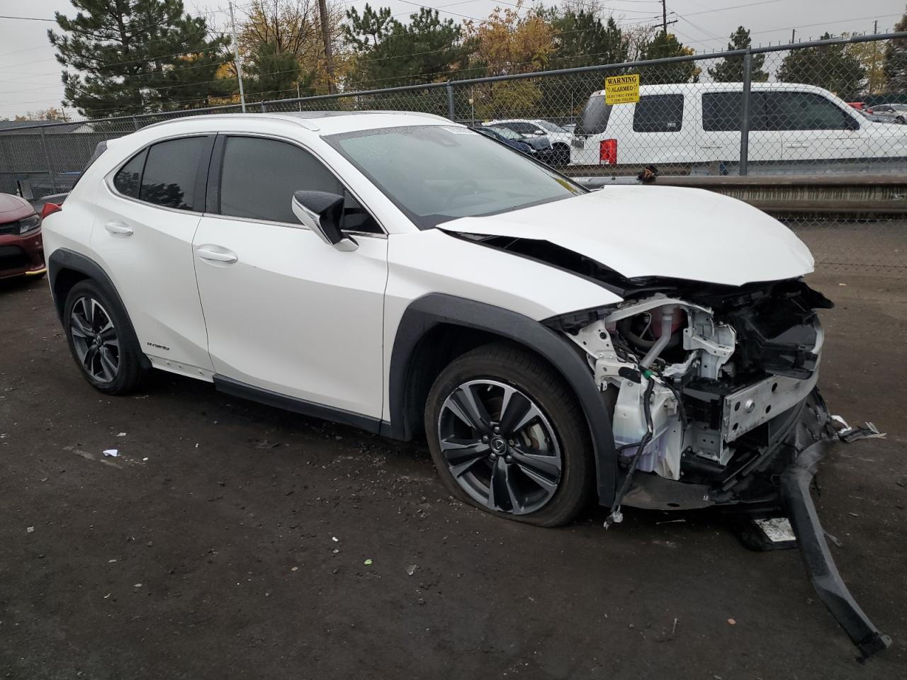 VIN JTHP9JBH7L2031833 2020 LEXUS UX 250H no.4