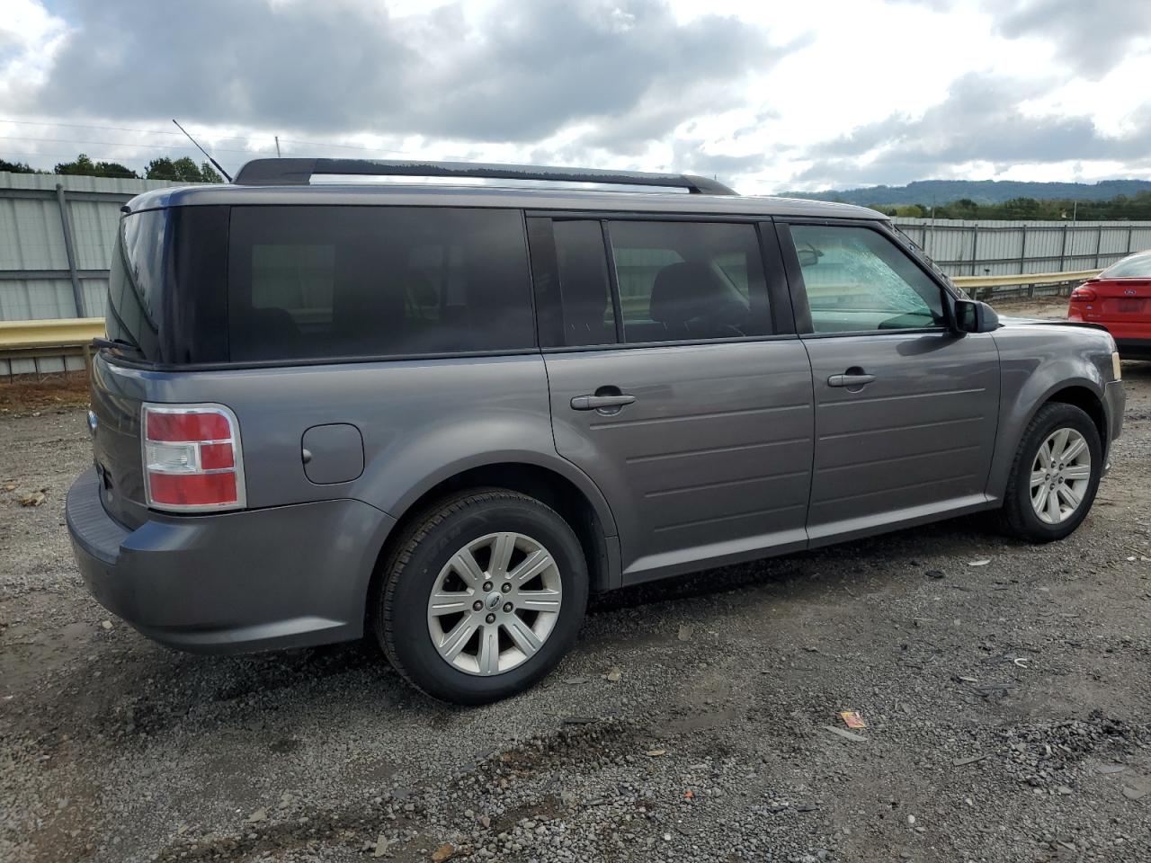 2010 Ford Flex - Image 3
