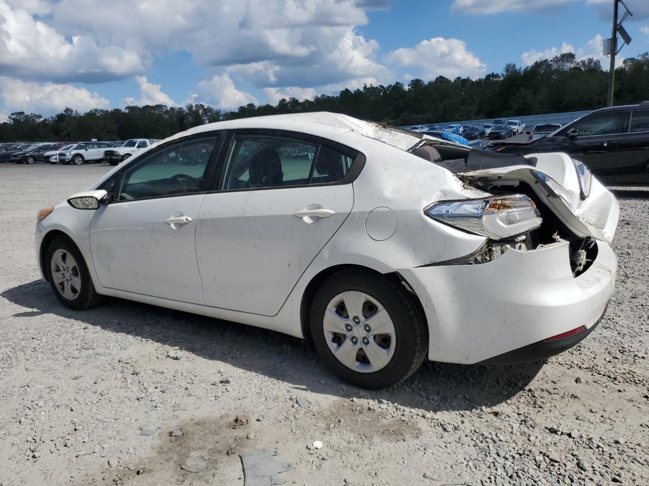 2015 Kia Forte - Image 2