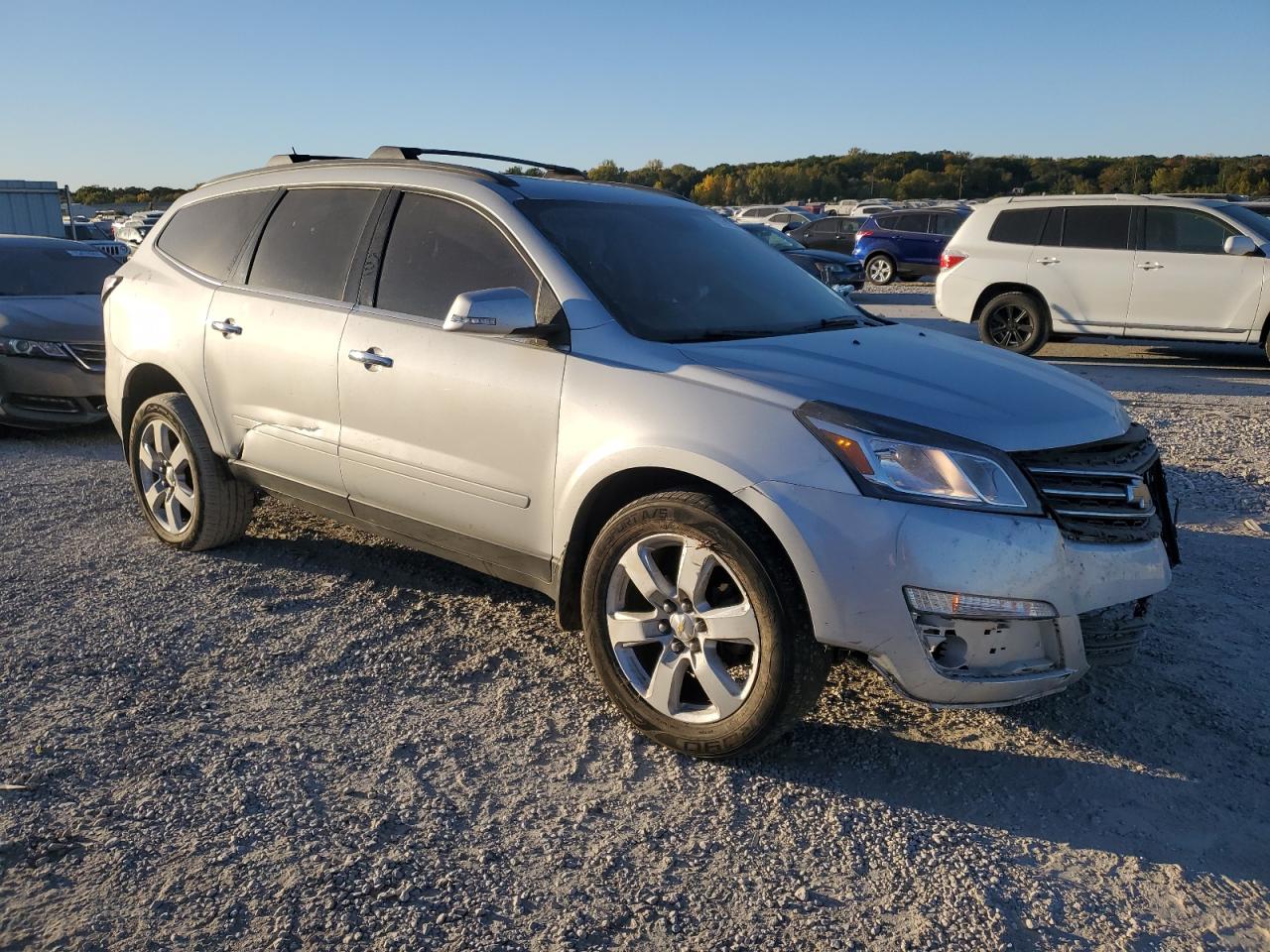 2017 Chevrolet Traverse - Image 4