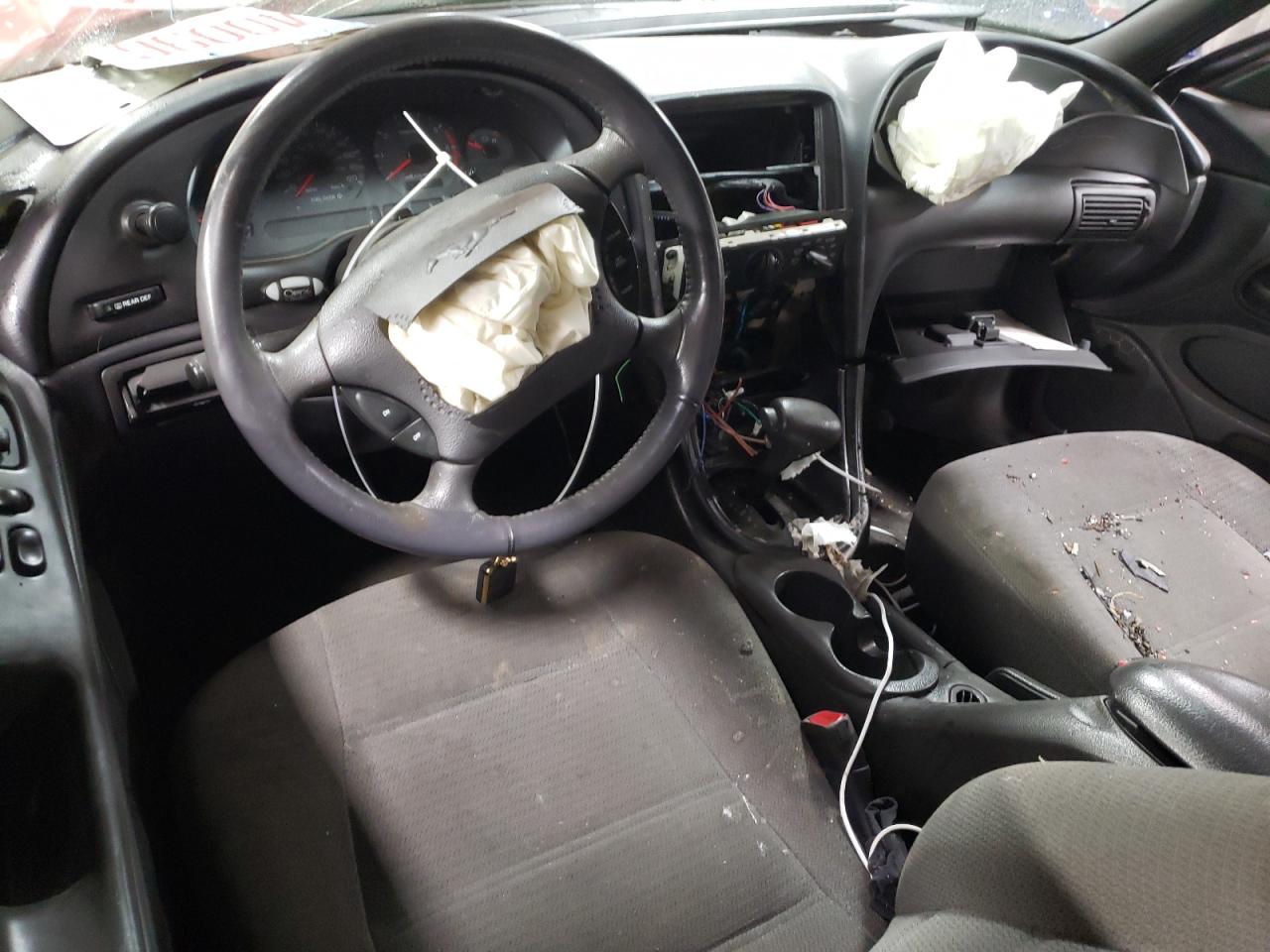 2000 Ford Mustang - Image 8