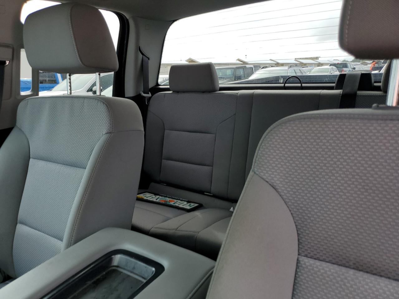 2018 Chevrolet Silverado - Image 10