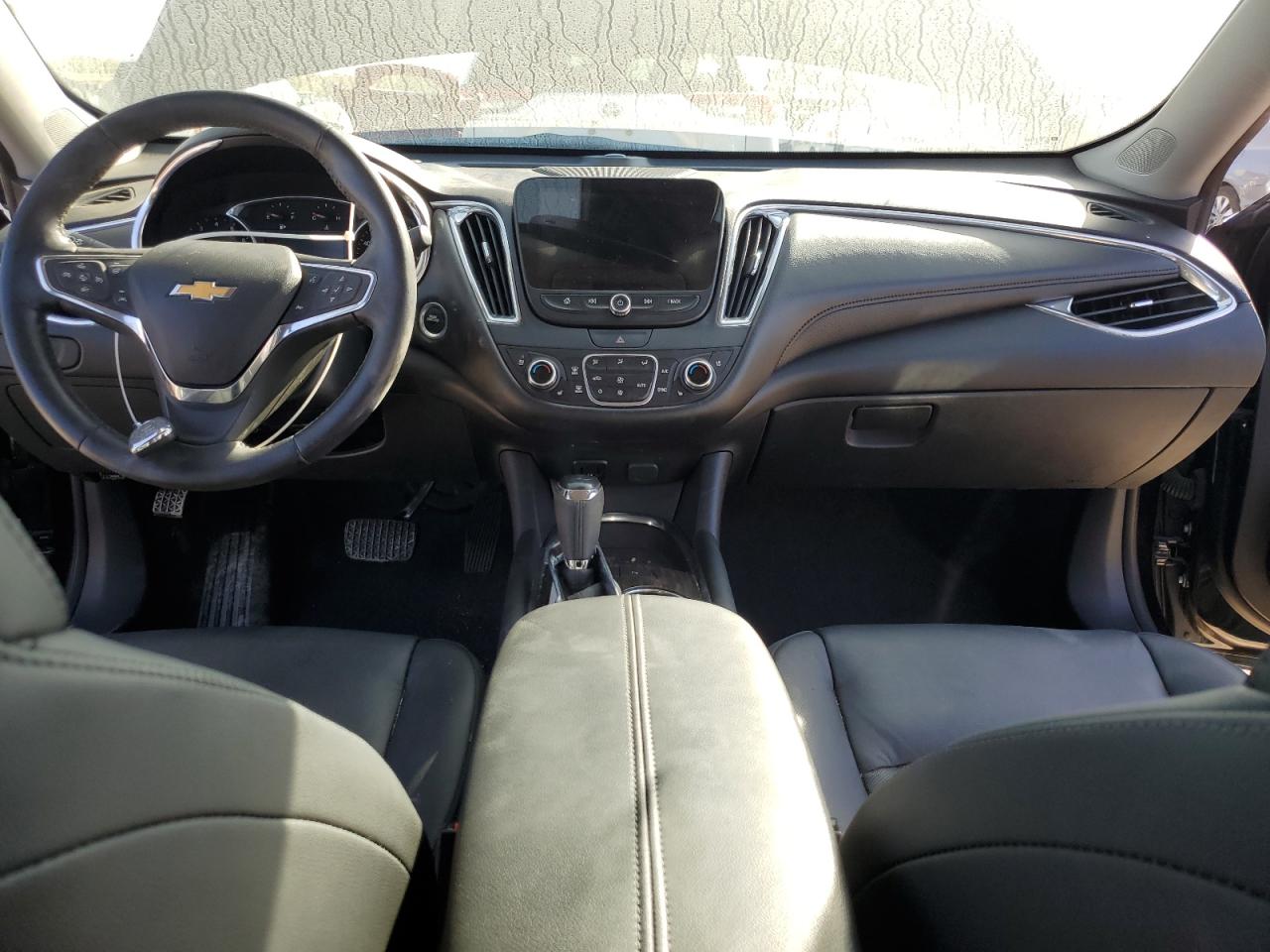 2018 Chevrolet Malibu - Image 8
