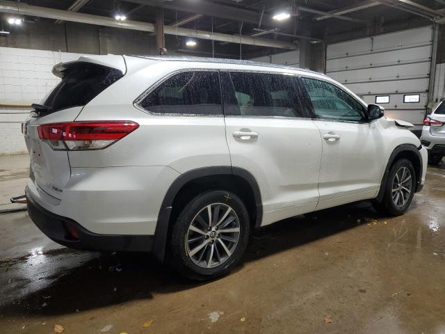  TOYOTA HIGHLANDER 2018 Белый