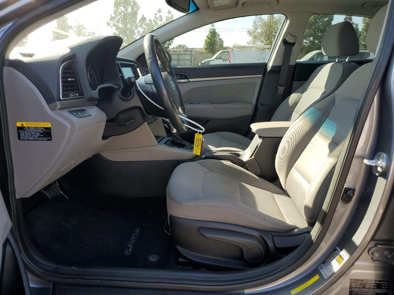 2018 Hyundai Elantra - Image 7