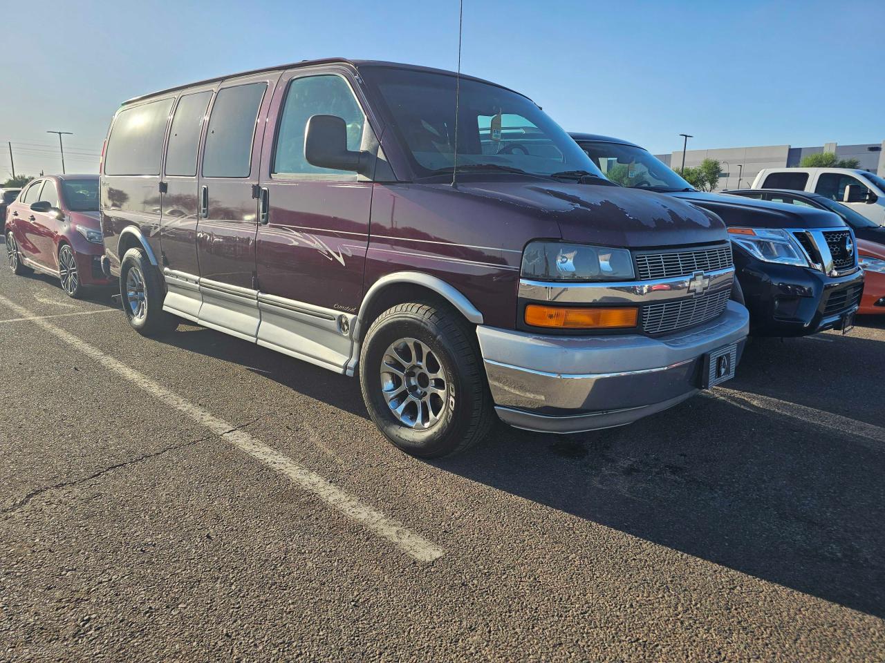 2004 Chevrolet Express - Image 1