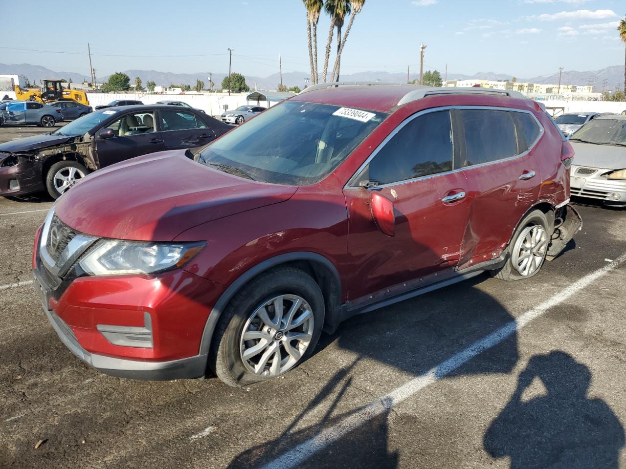 5N1AT2MT3JC720223 2018 NISSAN ROGUE - Image 1