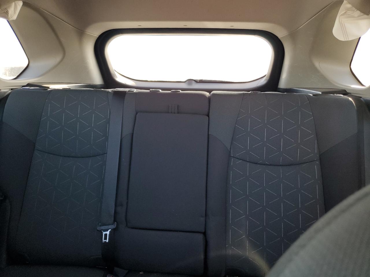 2023 Toyota RAV 4 - Image 10