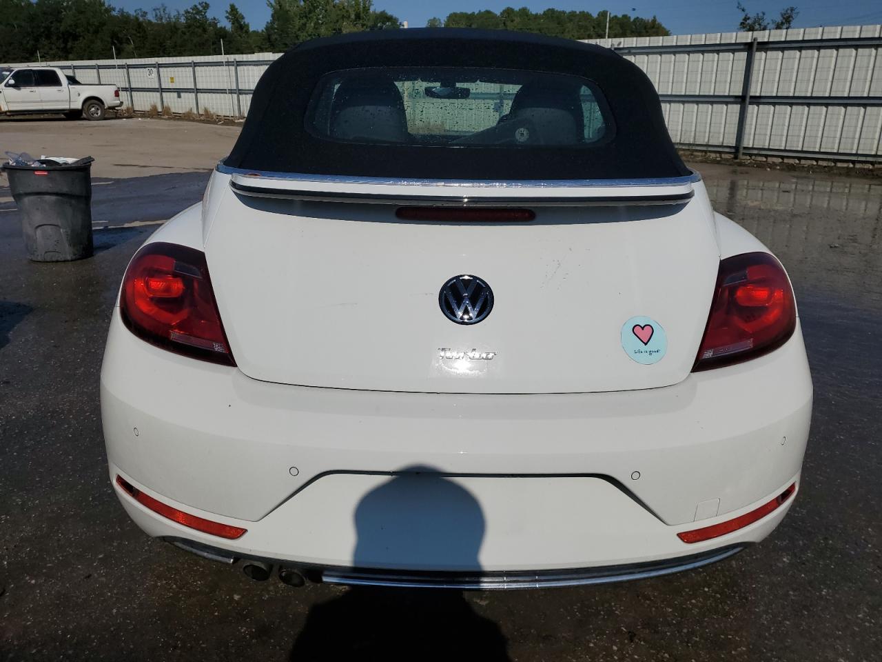 3VW517AT2HM800759 2017 Volkswagen Beetle S/Se