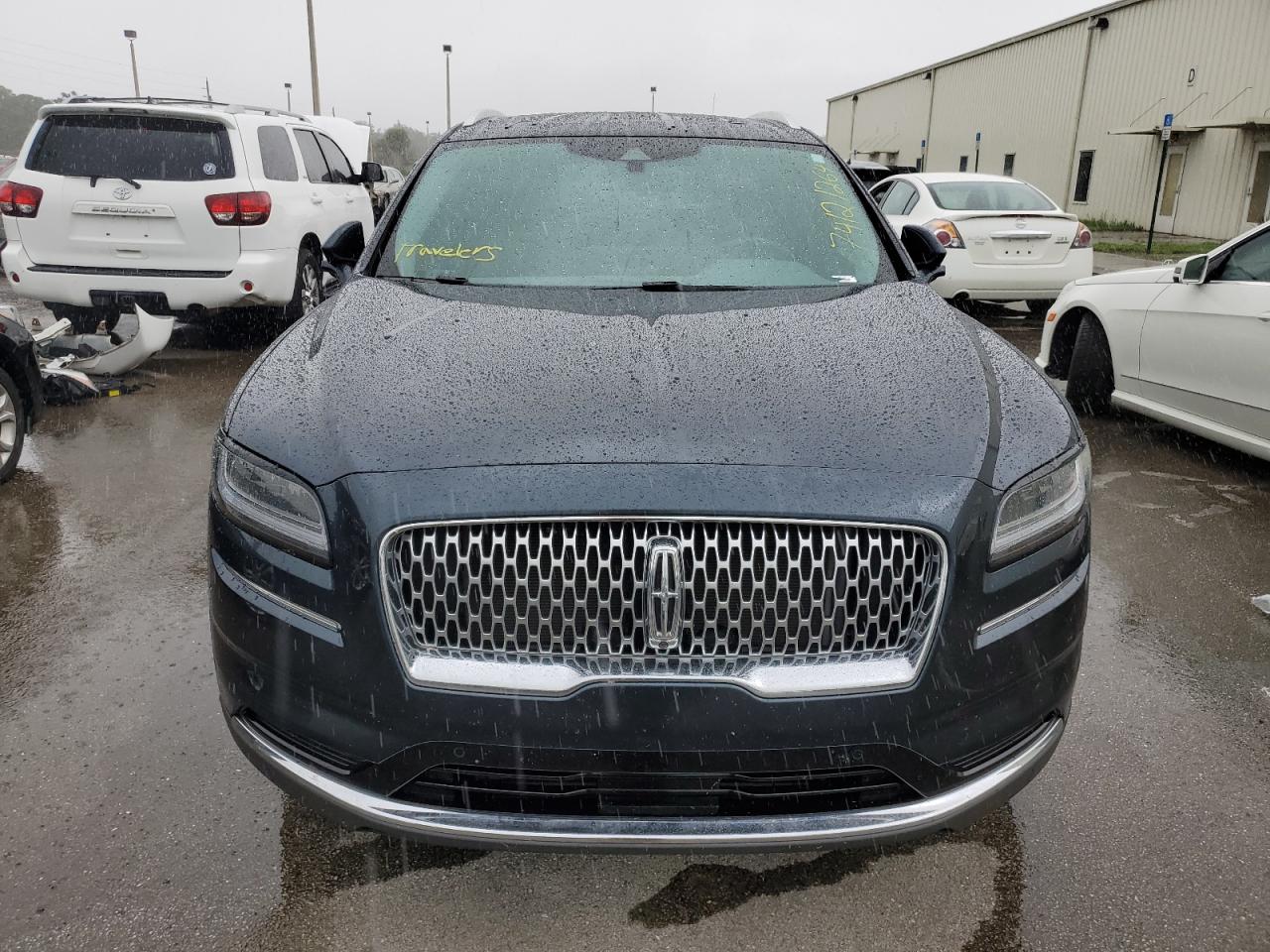 2022 Lincoln Nautilus - Image 5