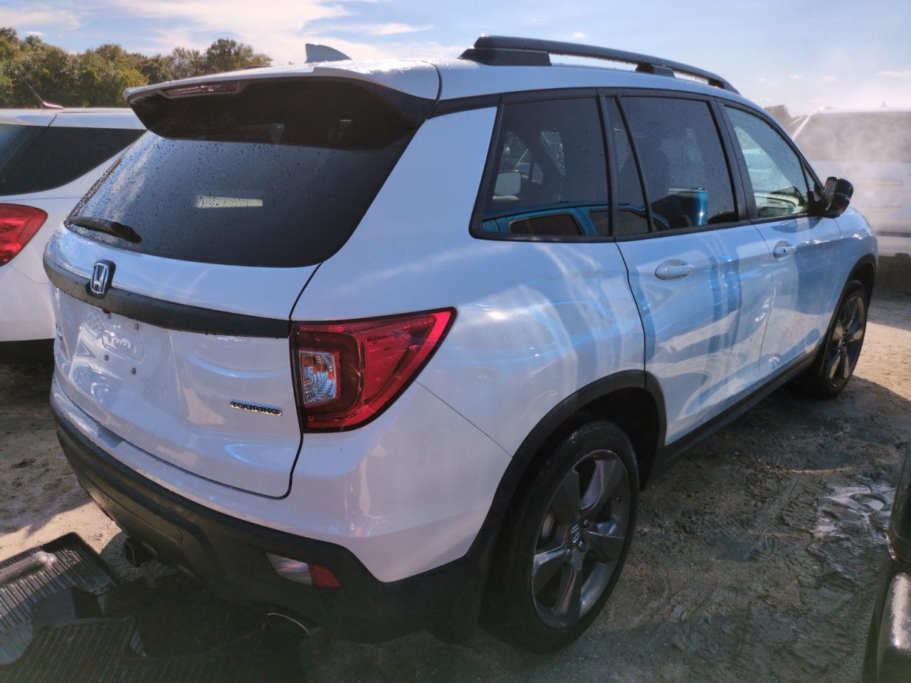 2021 Honda Passport - Image 3