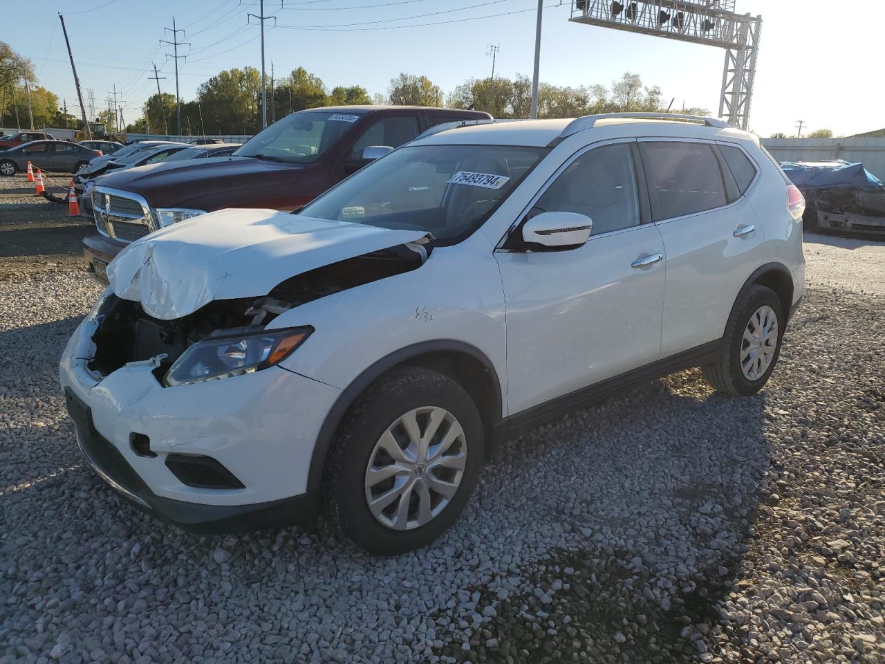 KNMAT2MVXGP623446 2016 NISSAN ROGUE - Image 1