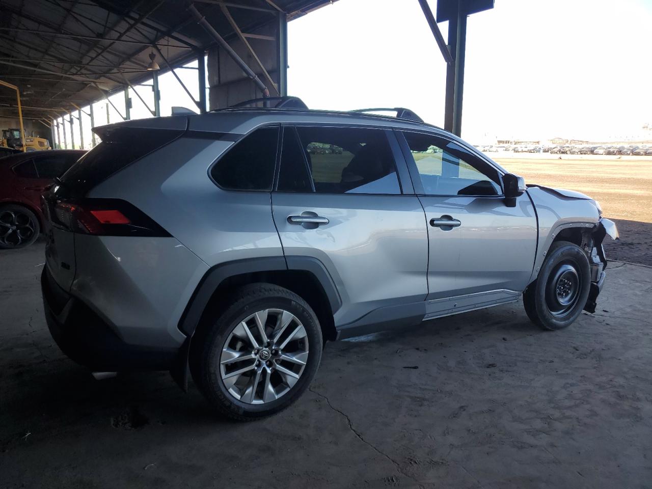 2024 Toyota RAV 4 - Image 3