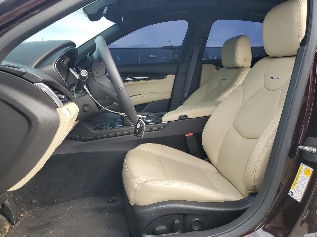 2022 Cadillac CT5 - Image 7