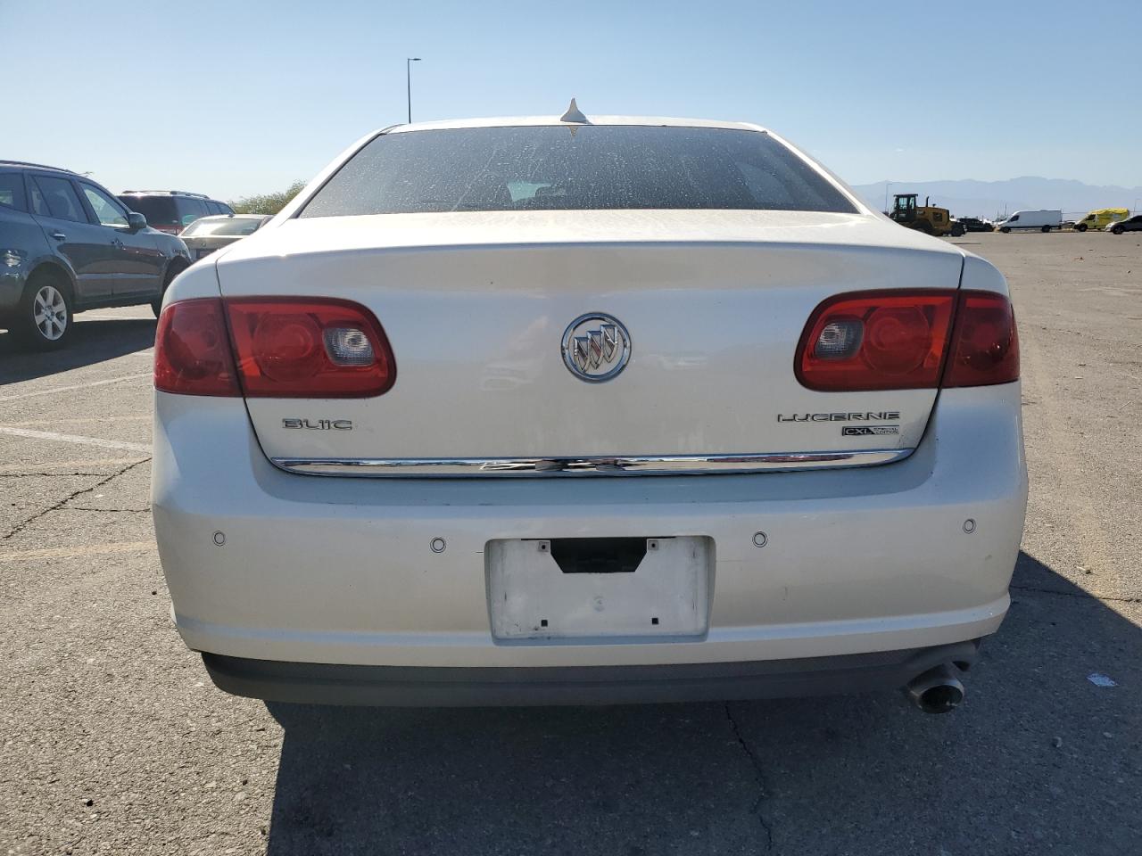 2009 Buick Lucerne - Image 6