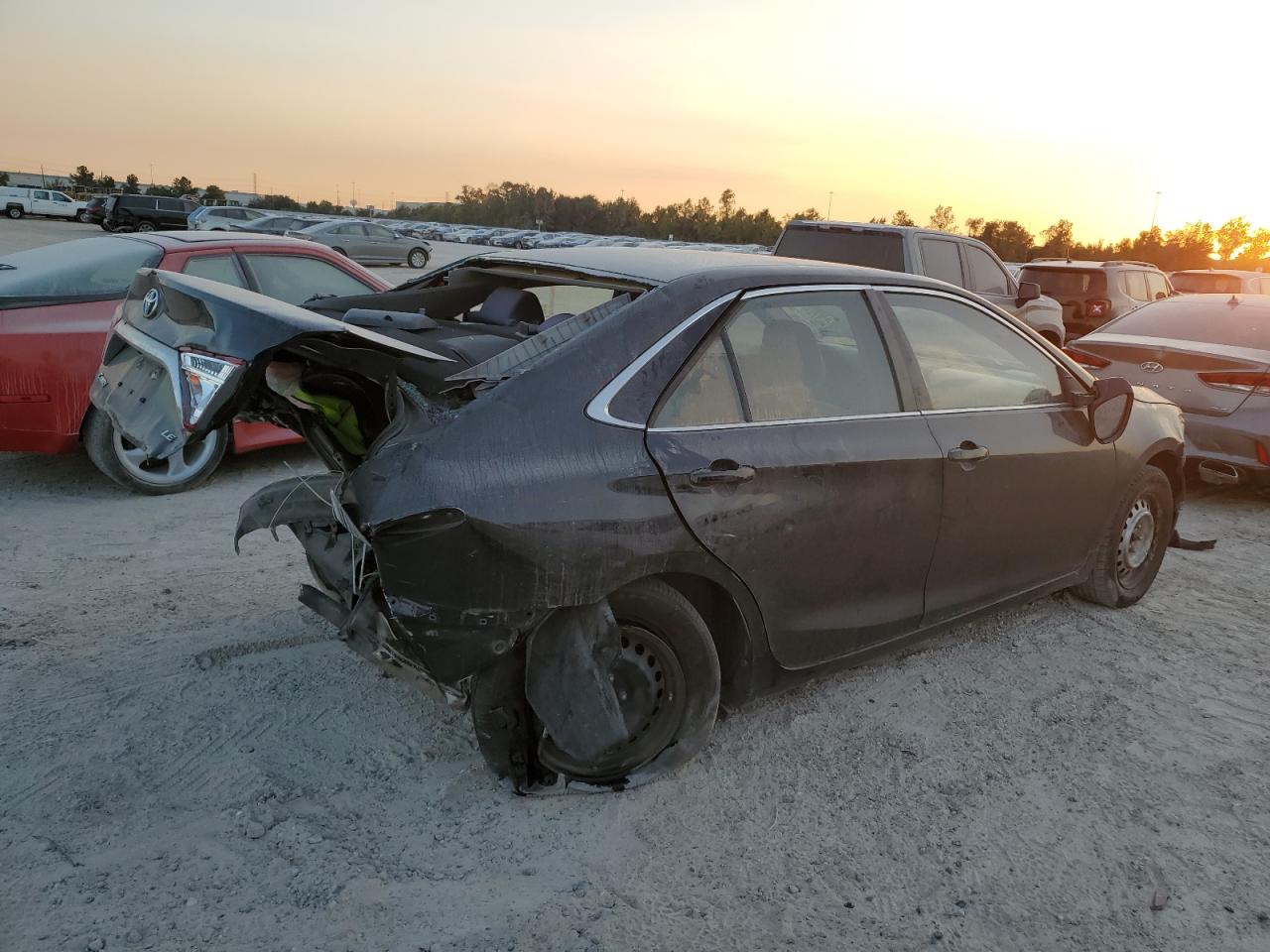 2015 Toyota Camry - Image 3