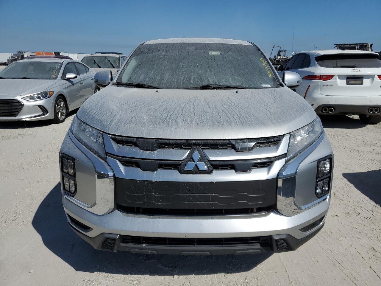 2021 Mitsubishi Outlander - Image 5