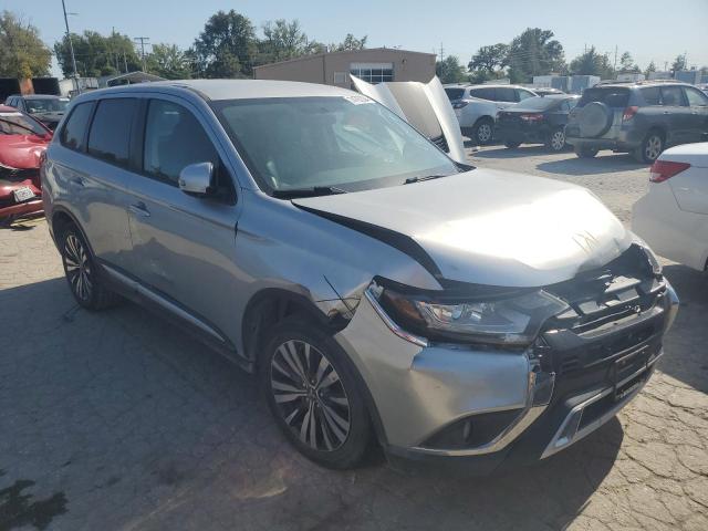 MITSUBISHI OUTLANDER 2019 Сріблястий