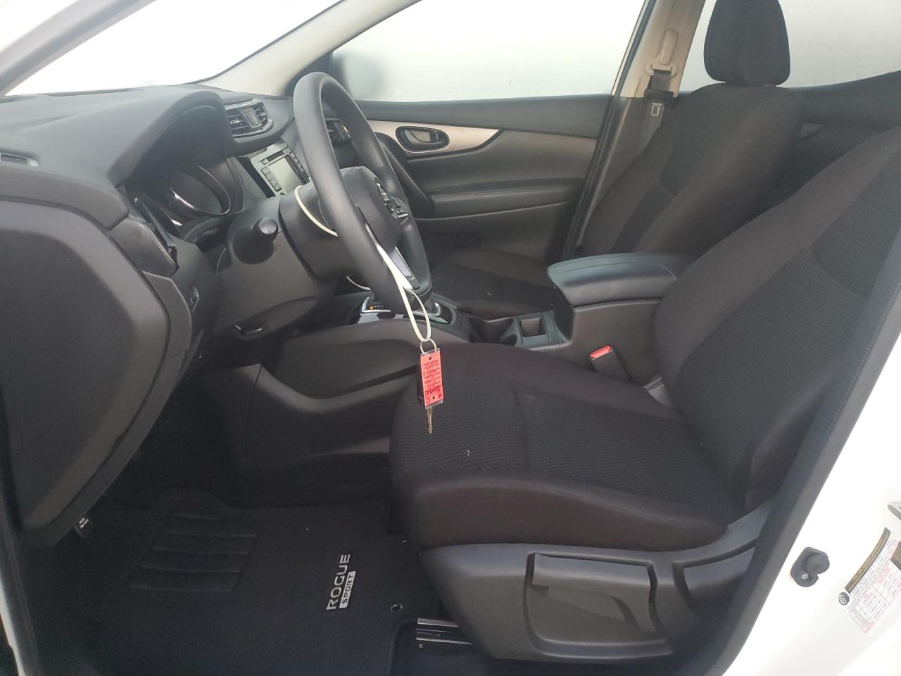 2020 Nissan Rogue - Image 7