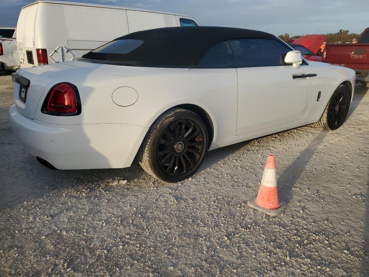 2019 Rolls-Royce Dawn - Image 3