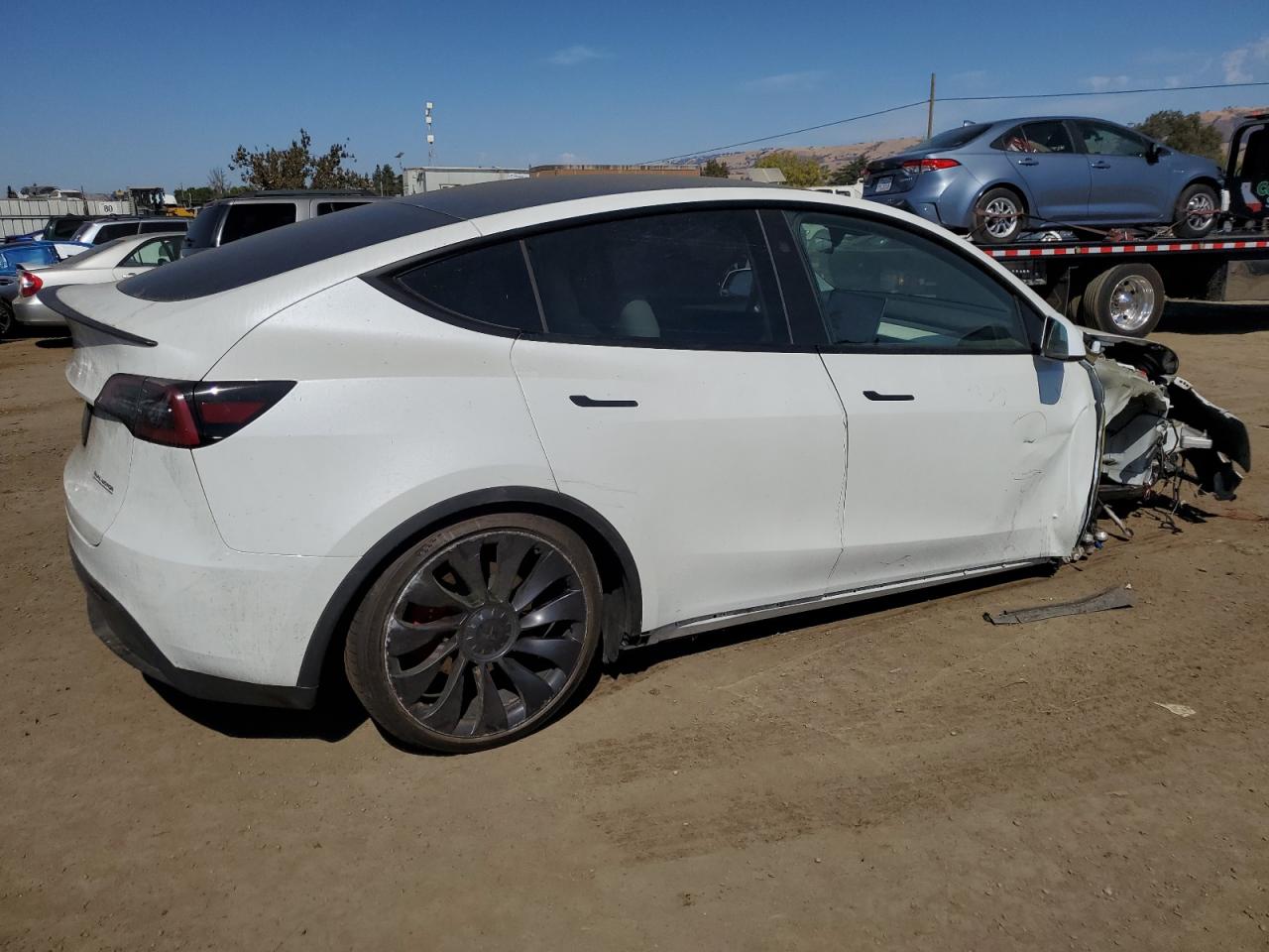 7SAYGDEF9PF830008 2023 Tesla Model Y