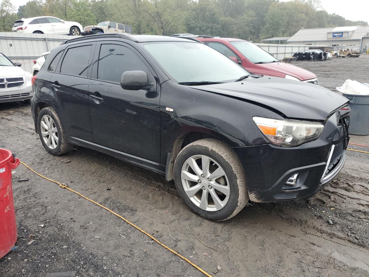 2012 Mitsubishi Outlander - Image 4