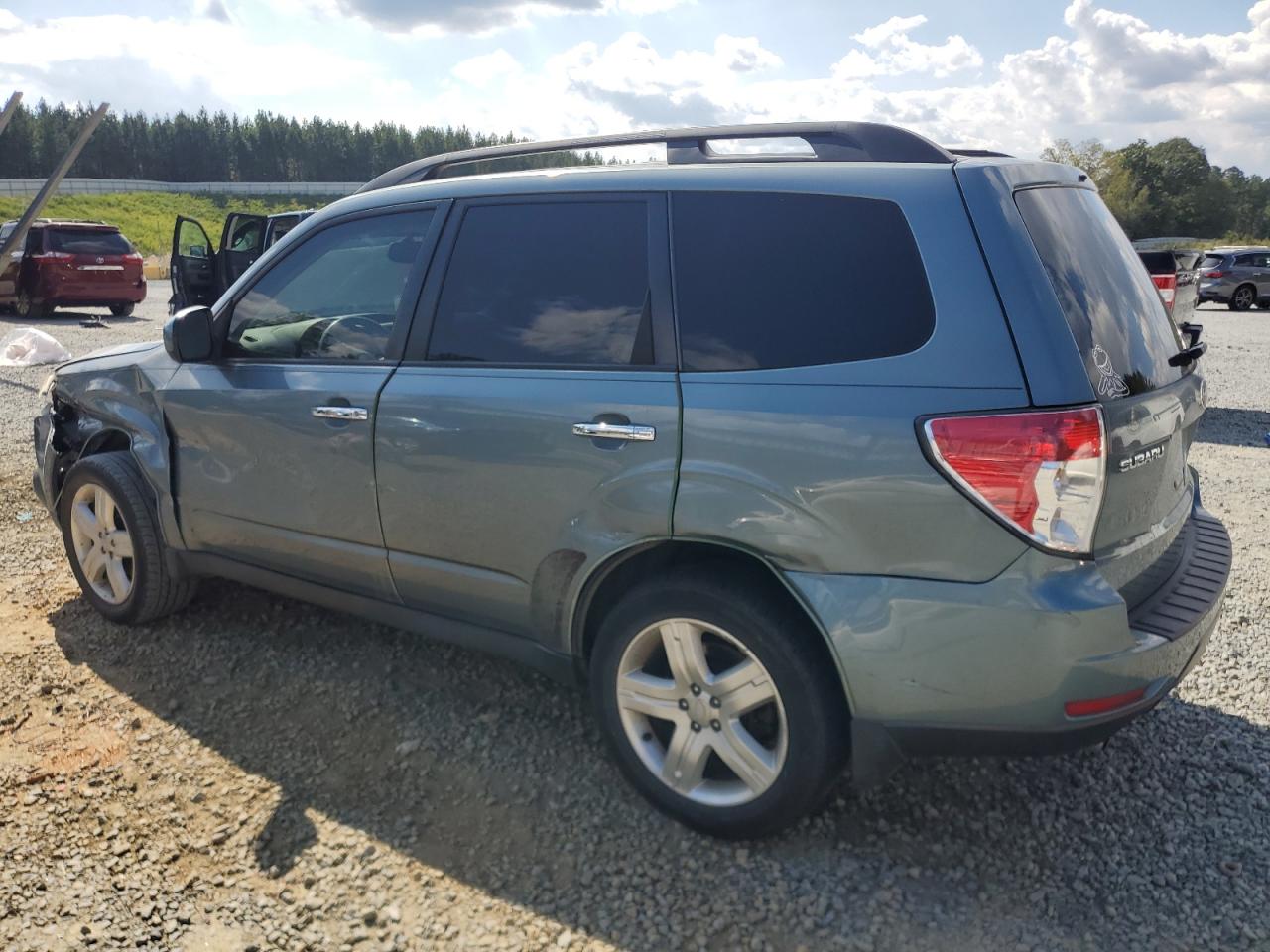 2010 Subaru Forester - Image 2