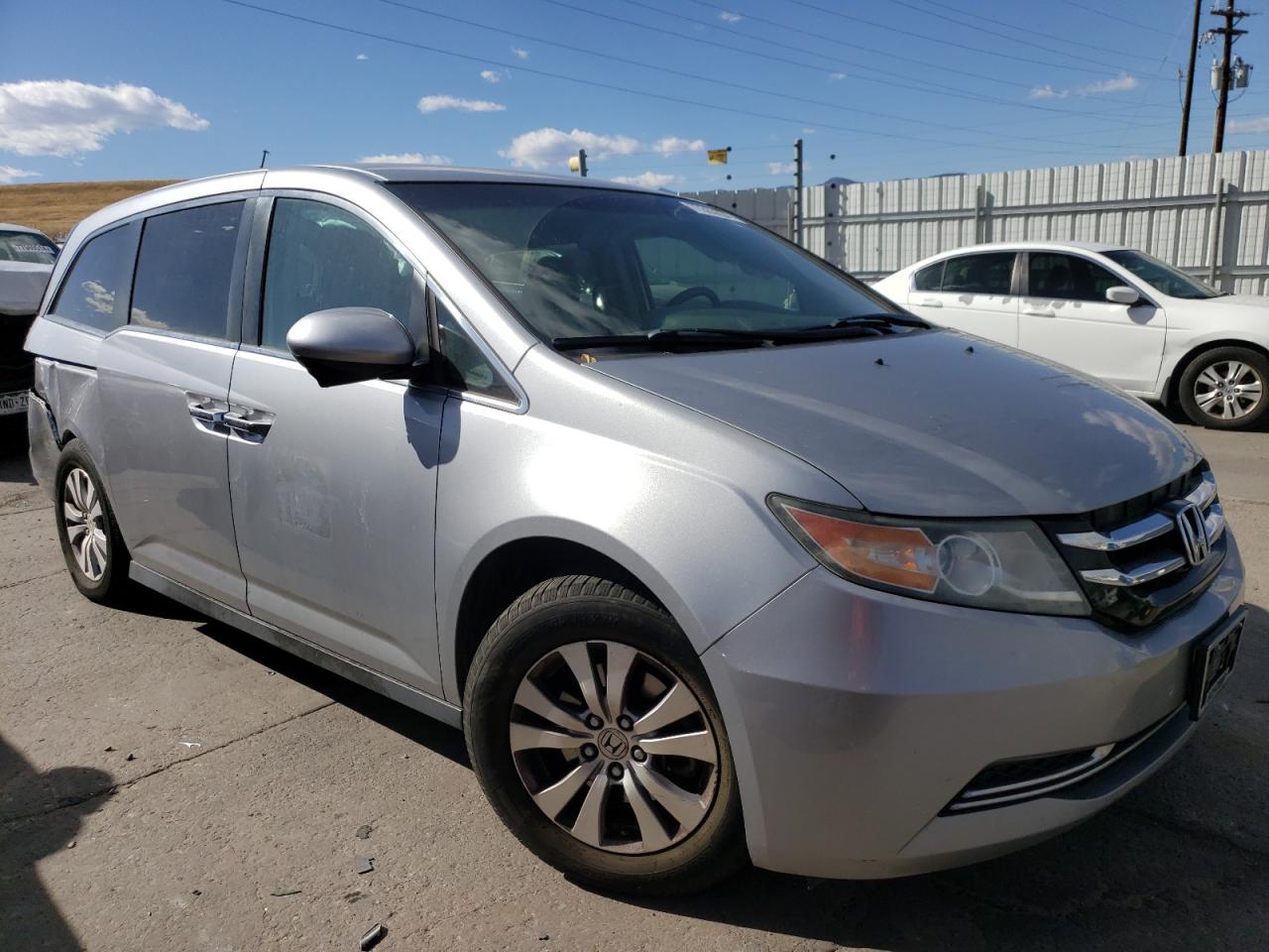 VIN 5FNRL5H33GB077919 2016 HONDA ODYSSEY no.4