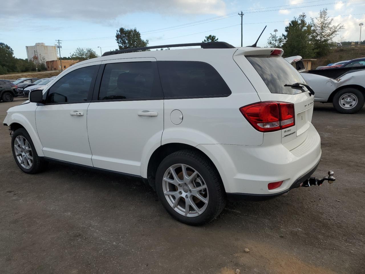 2015 Dodge Journey - Image 2
