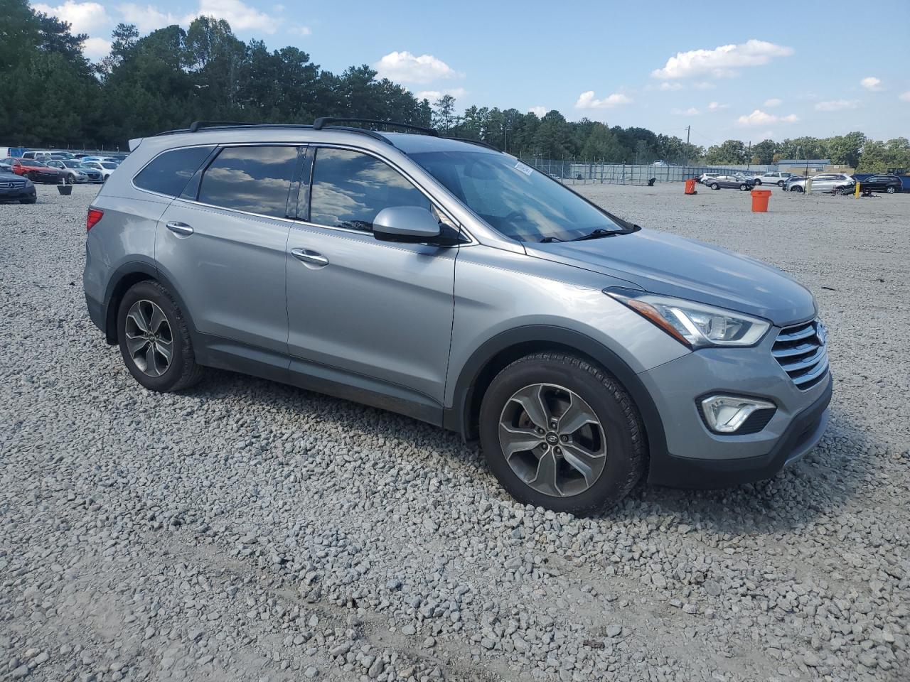 2015 Hyundai Santa Fe - Image 4