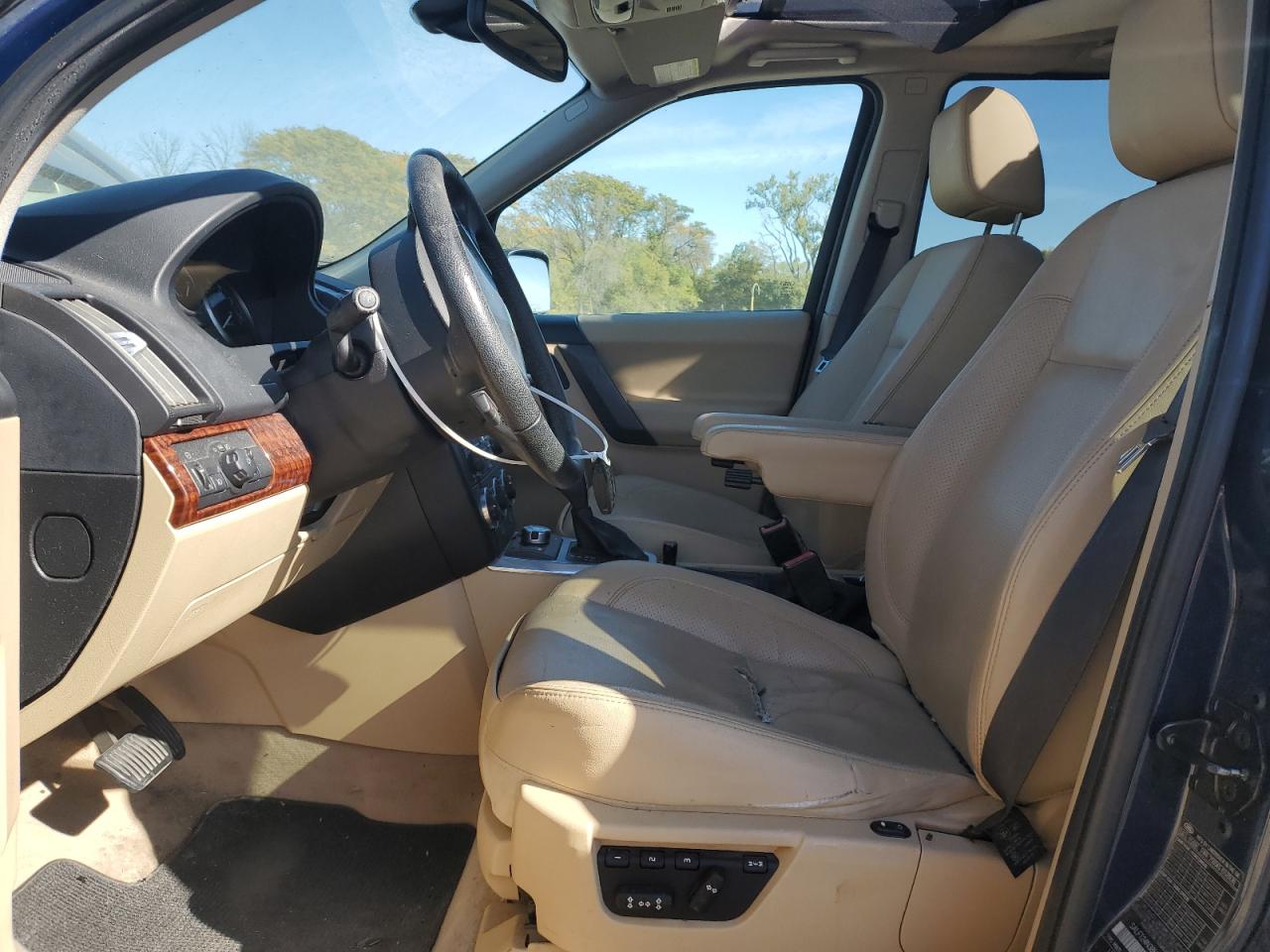 2008 Land Rover LR2 - Image 7