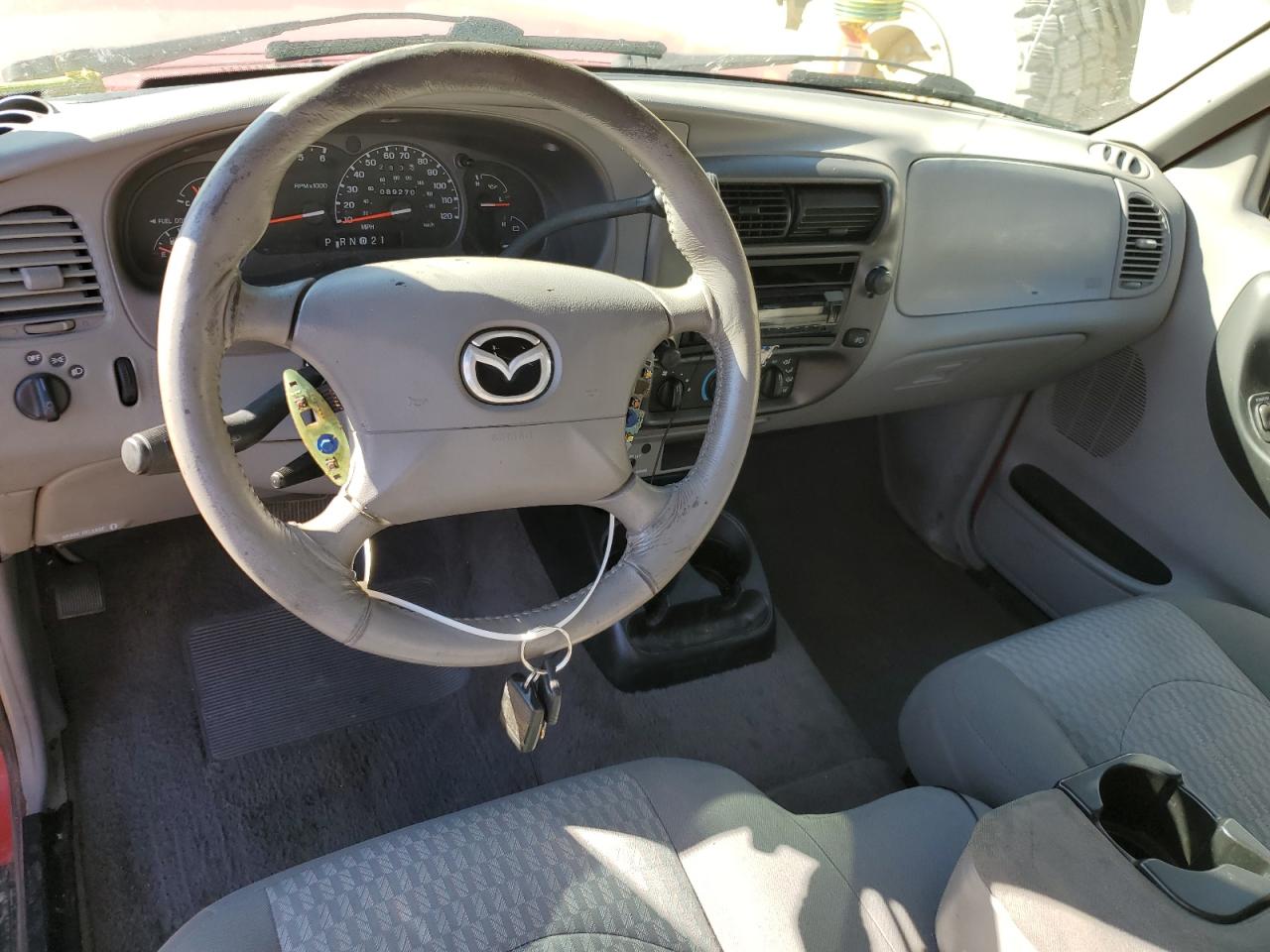 4F4YR12U31TM27467 2001 Mazda B3000