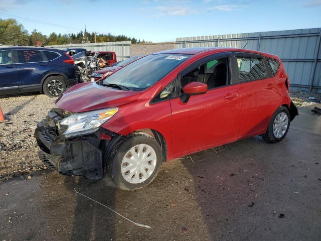  NISSAN VERSA 2015 Червоний