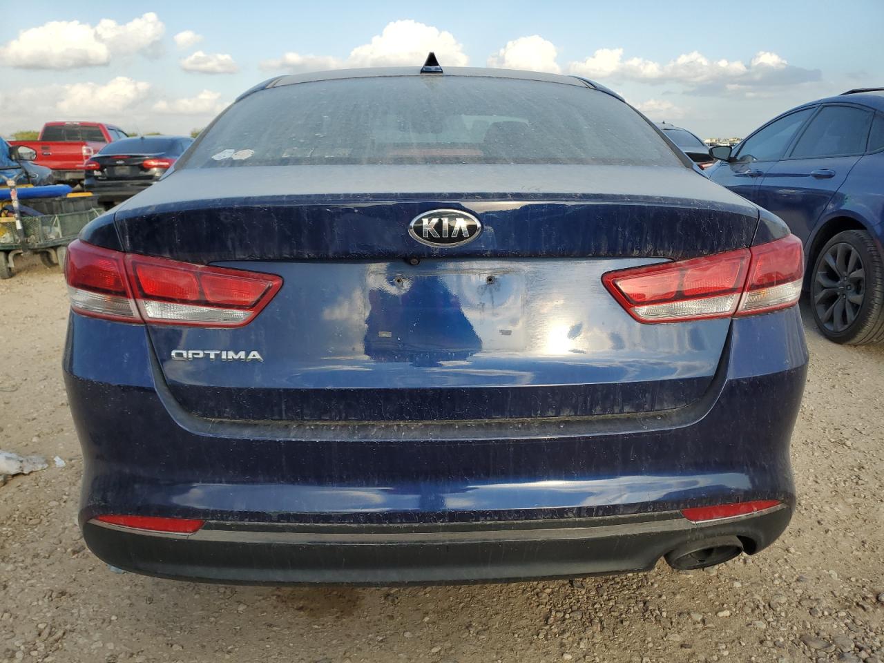 VIN 5XXGT4L30HG174874 2017 KIA OPTIMA no.6