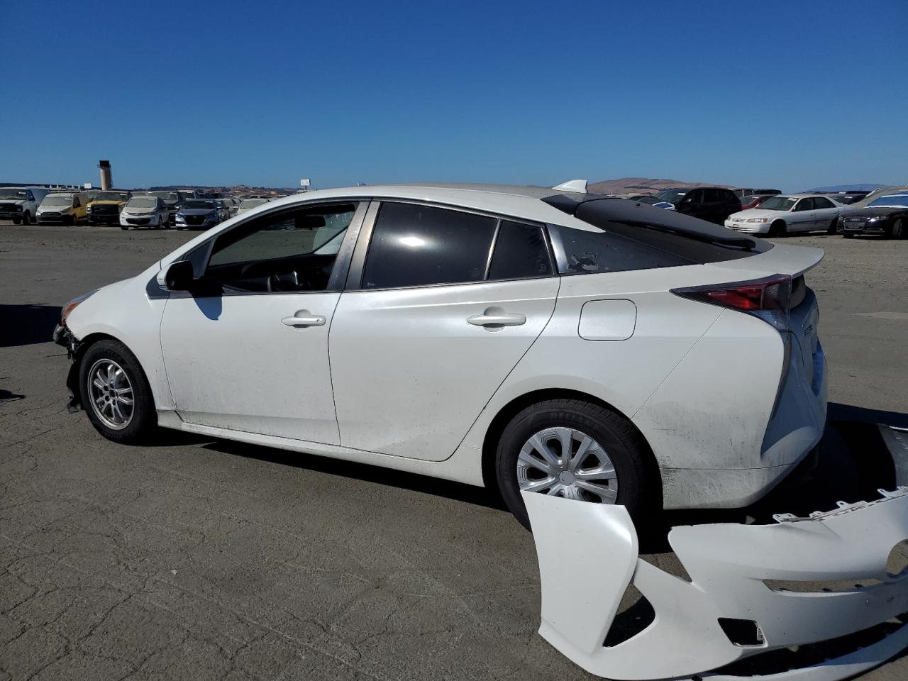 2016 Toyota Prius VIN: JTDKBRFU5G3015068 Lot: 75273444