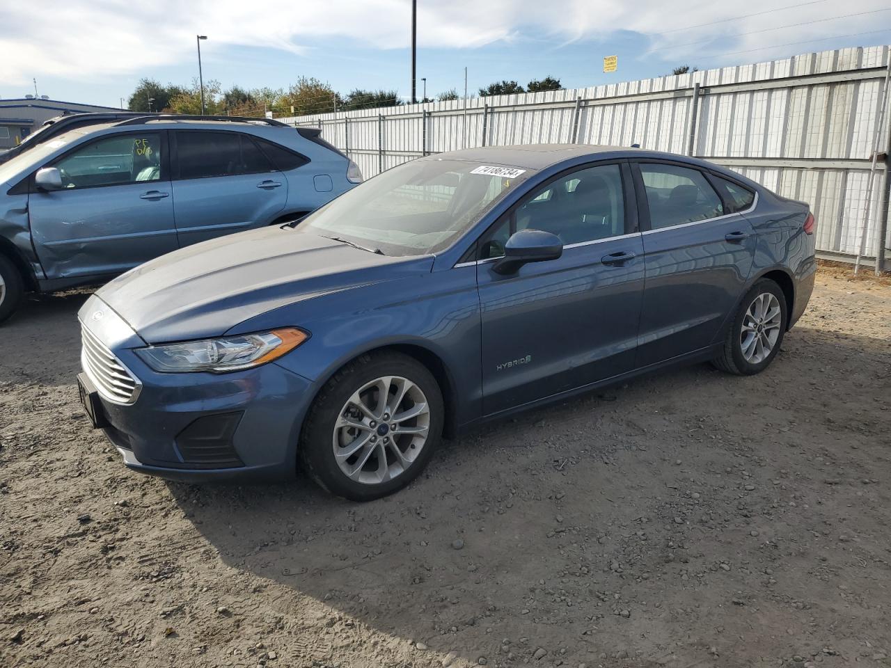 VIN 3FA6P0LU9KR195691 2019 FORD FUSION no.1