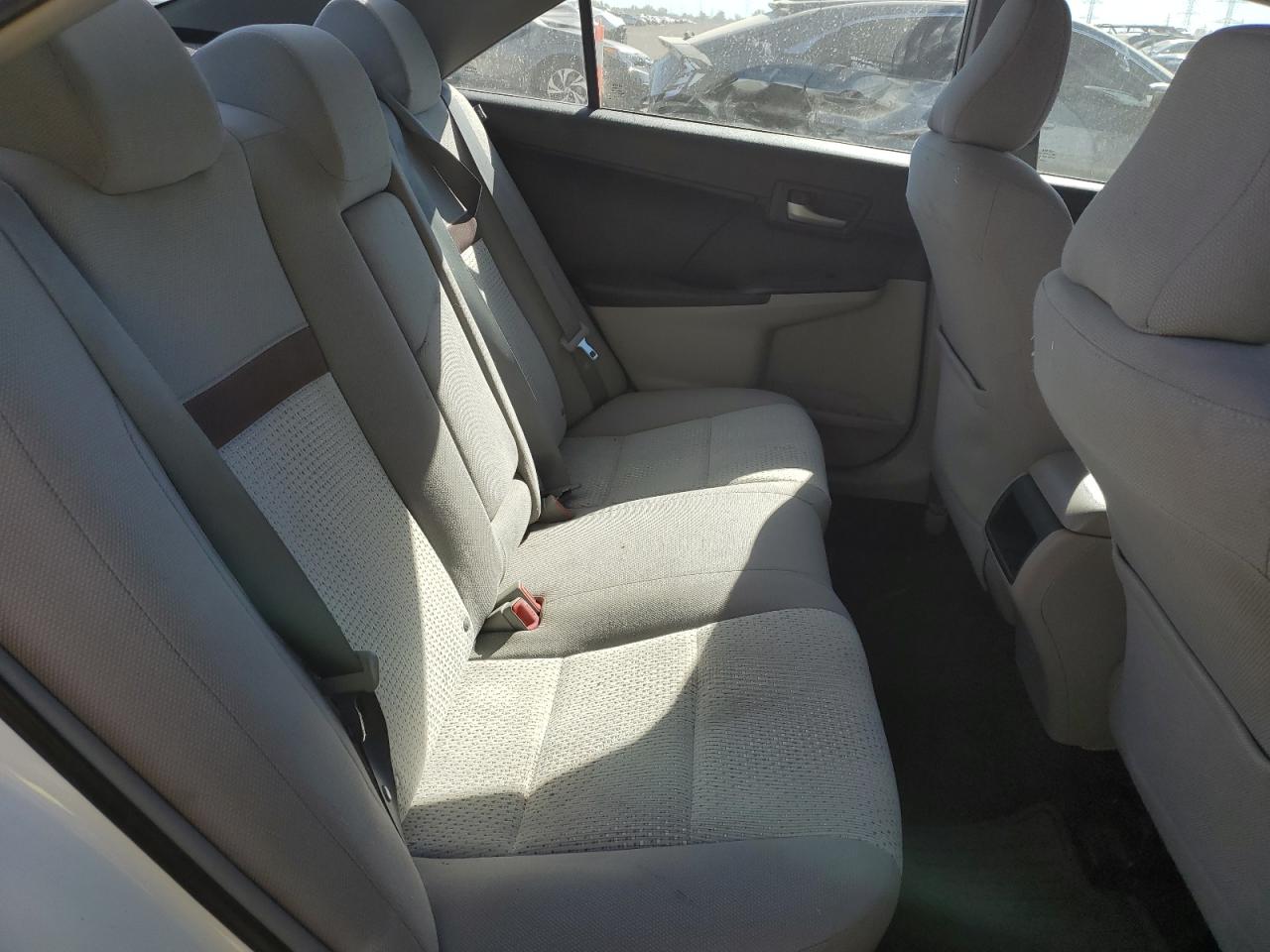 2012 Toyota Camry - Image 10