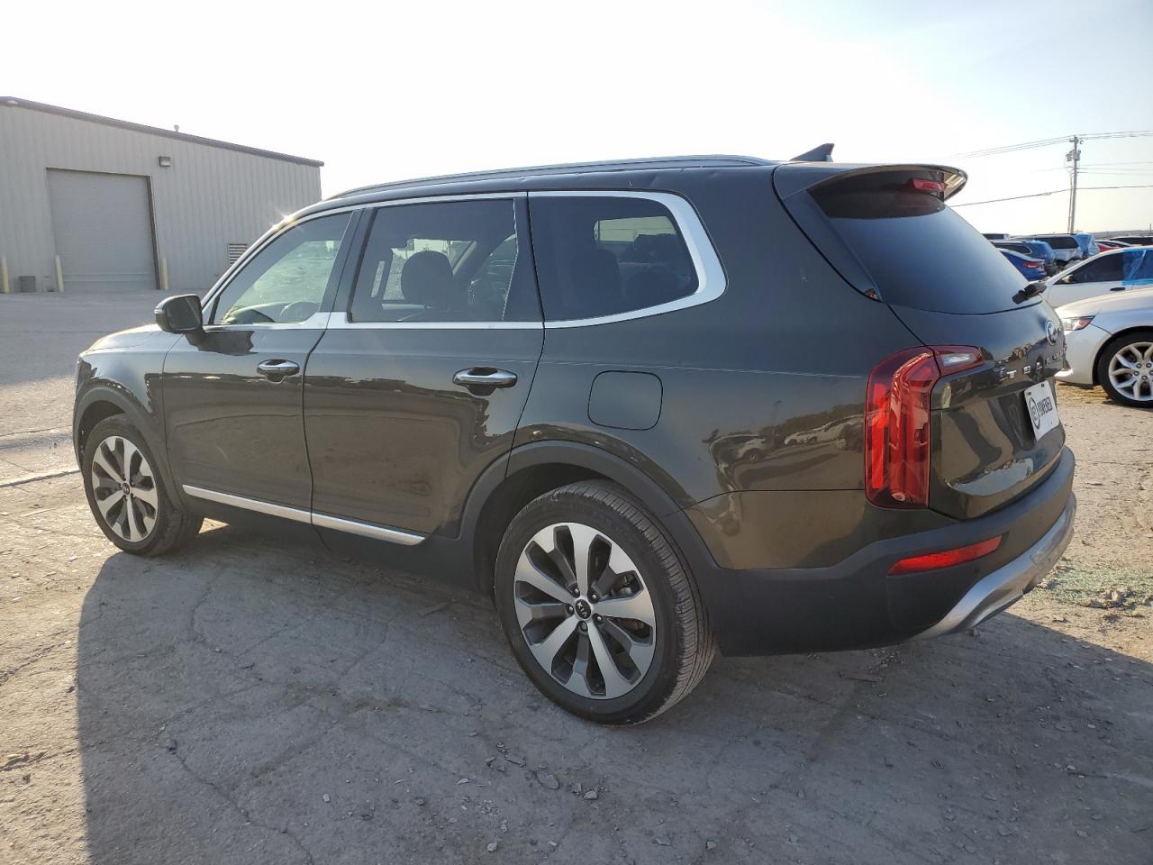 2020 Kia Telluride - Image 2