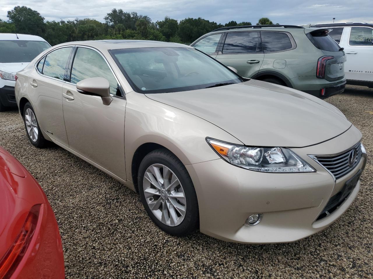 2014 Lexus ES - Image 4