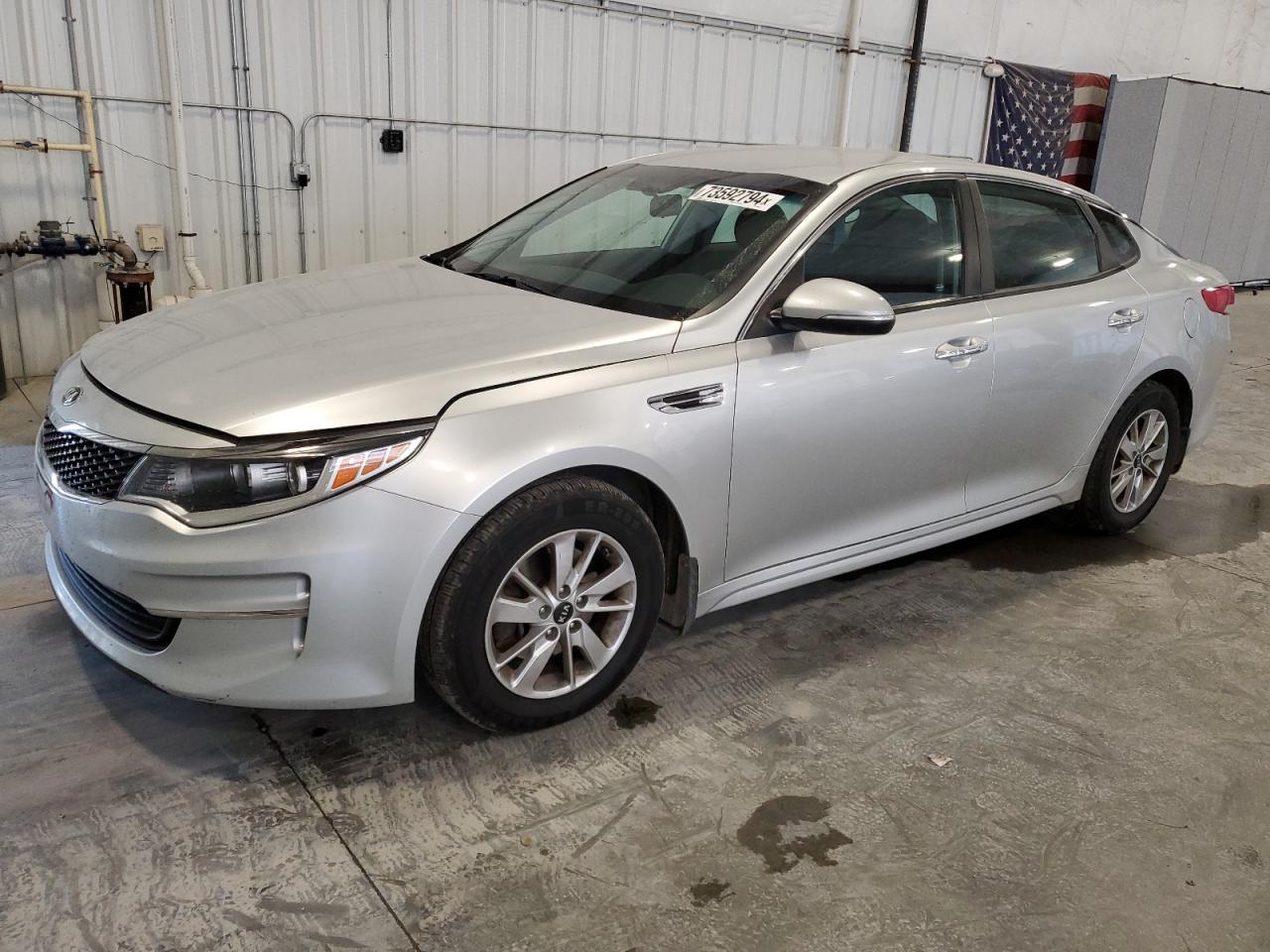 VIN 5XXGT4L38HG176677 2017 KIA OPTIMA no.1