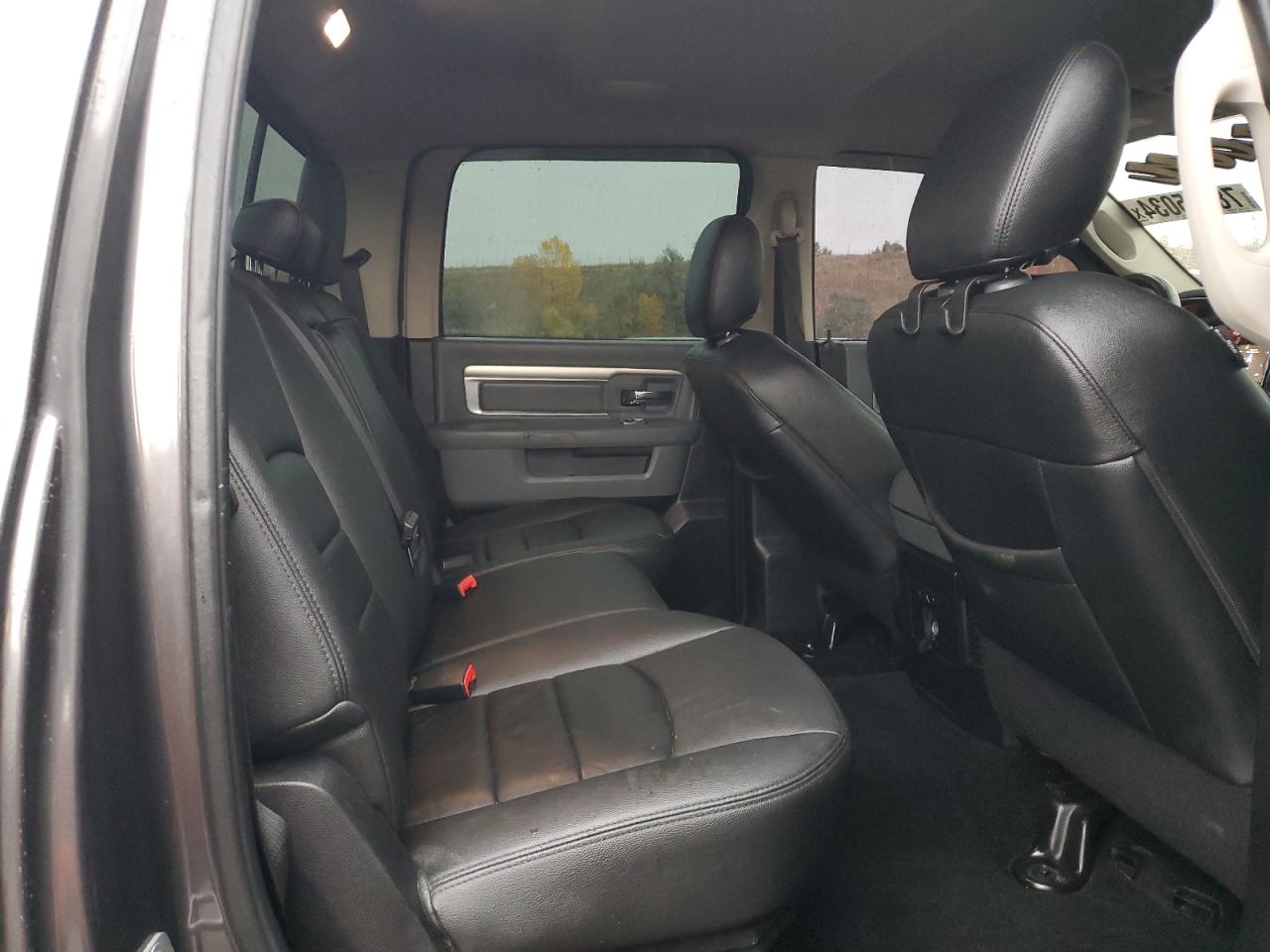 2014 RAM 1500 - Image 10