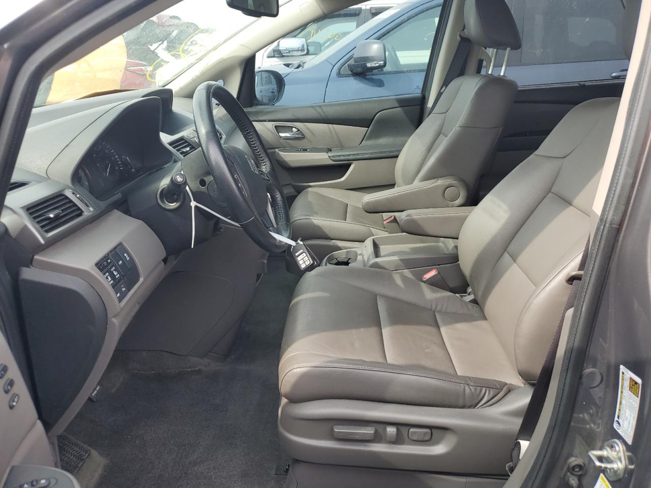 2016 Honda Odyssey - Image 7