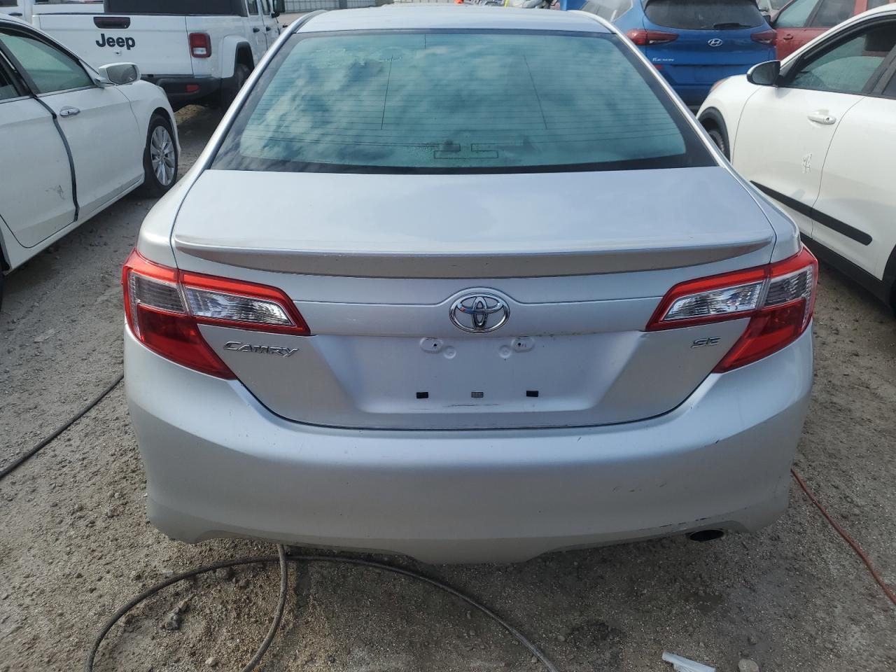 2012 Toyota Camry - Image 6