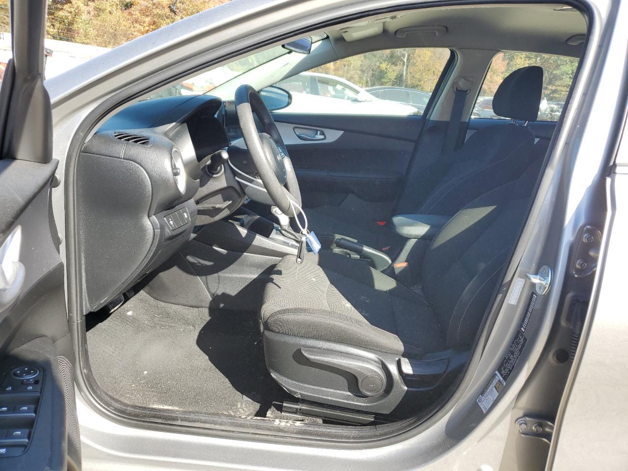 2023 Kia Forte - Image 7