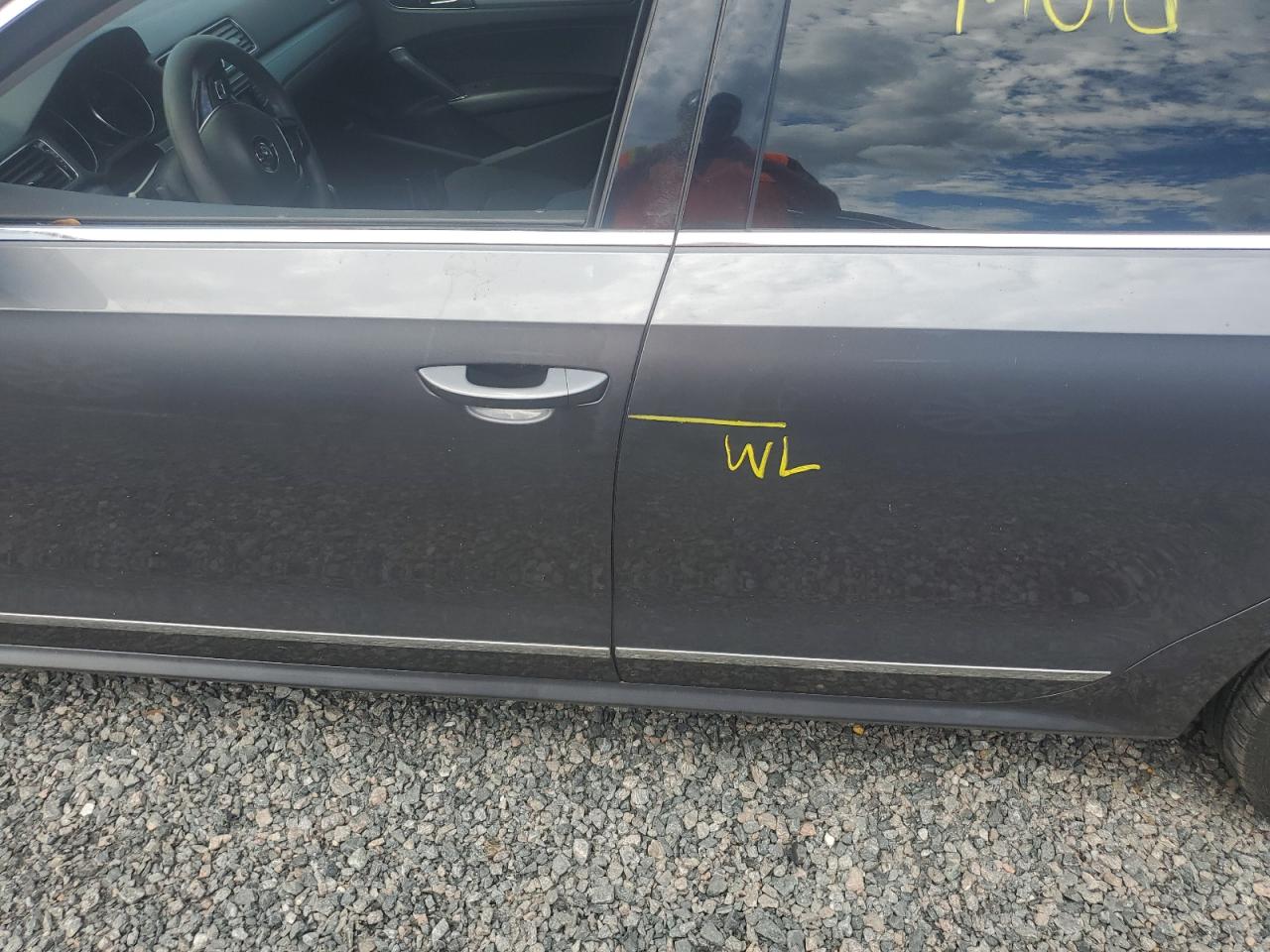 2016 Volkswagen Passat - Image 12
