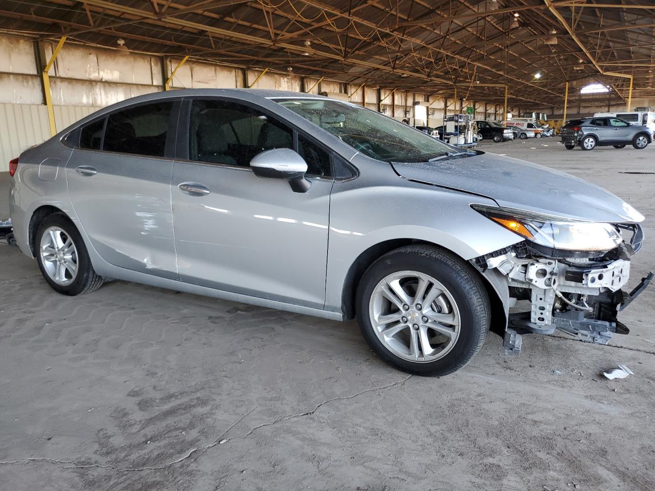 2018 Chevrolet Cruze - Image 4