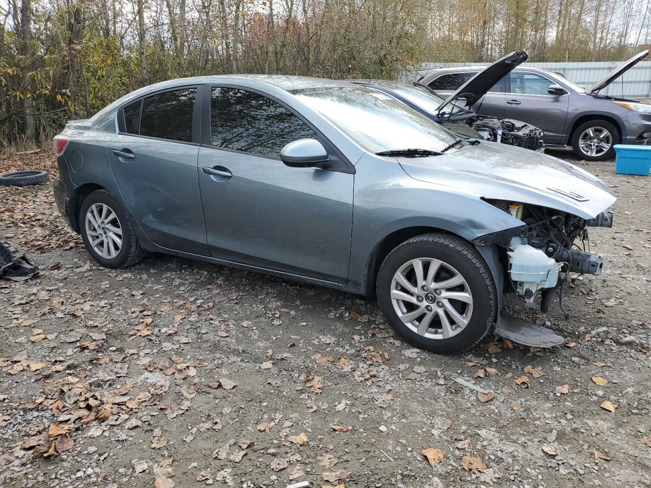 2013 Mazda 3 - Image 4
